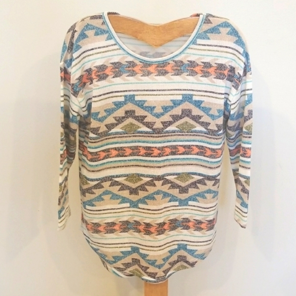 🍍Almost Famous 3/4 Sleeve Patterned Top